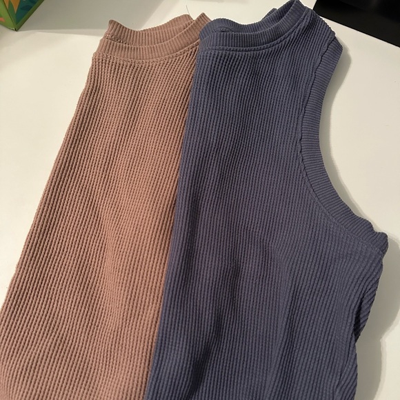 Hollister Waffle Knit Tank - Picture 2 of 2